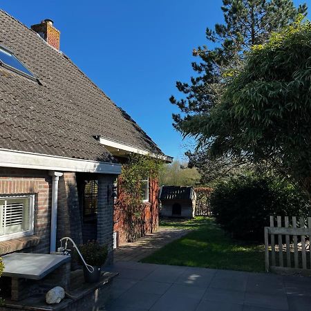 Veendijkhoeve Oosterwolde  Buitenkant foto