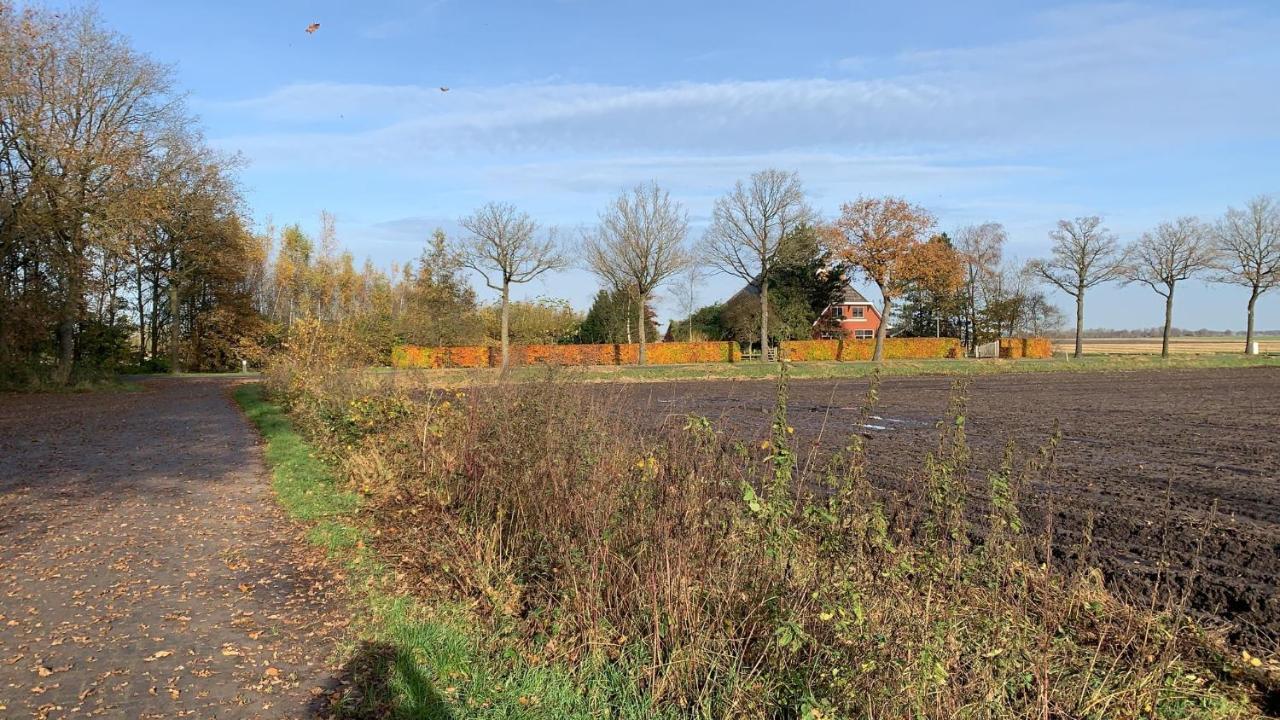 Veendijkhoeve Oosterwolde  Buitenkant foto