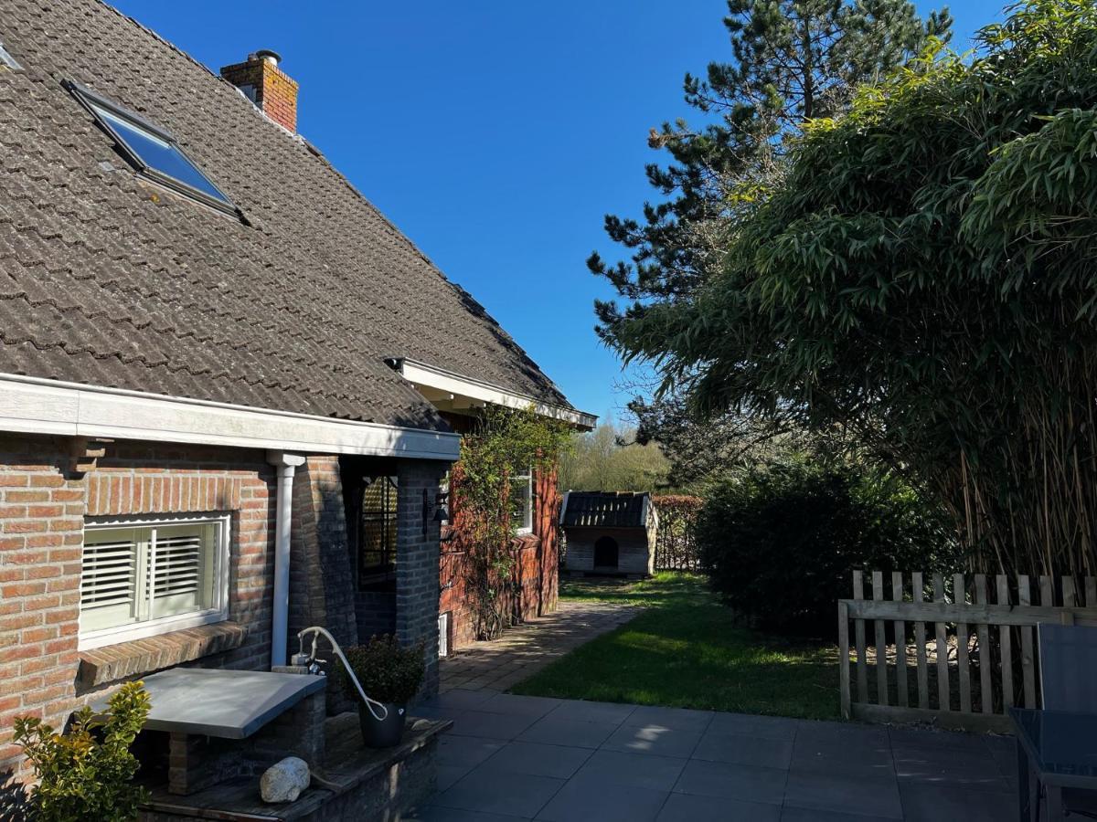 Veendijkhoeve Oosterwolde  Buitenkant foto